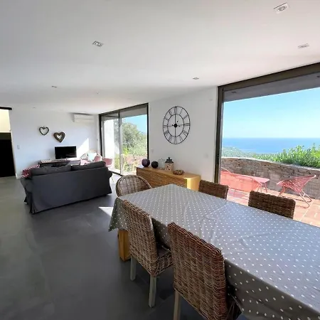 In Gaou With Sea View And Semesterbostad Bormes-les-Mimosas