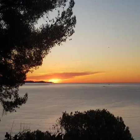 Semesterbostad In Gaou With Sea View And Bormes-les-Mimosas